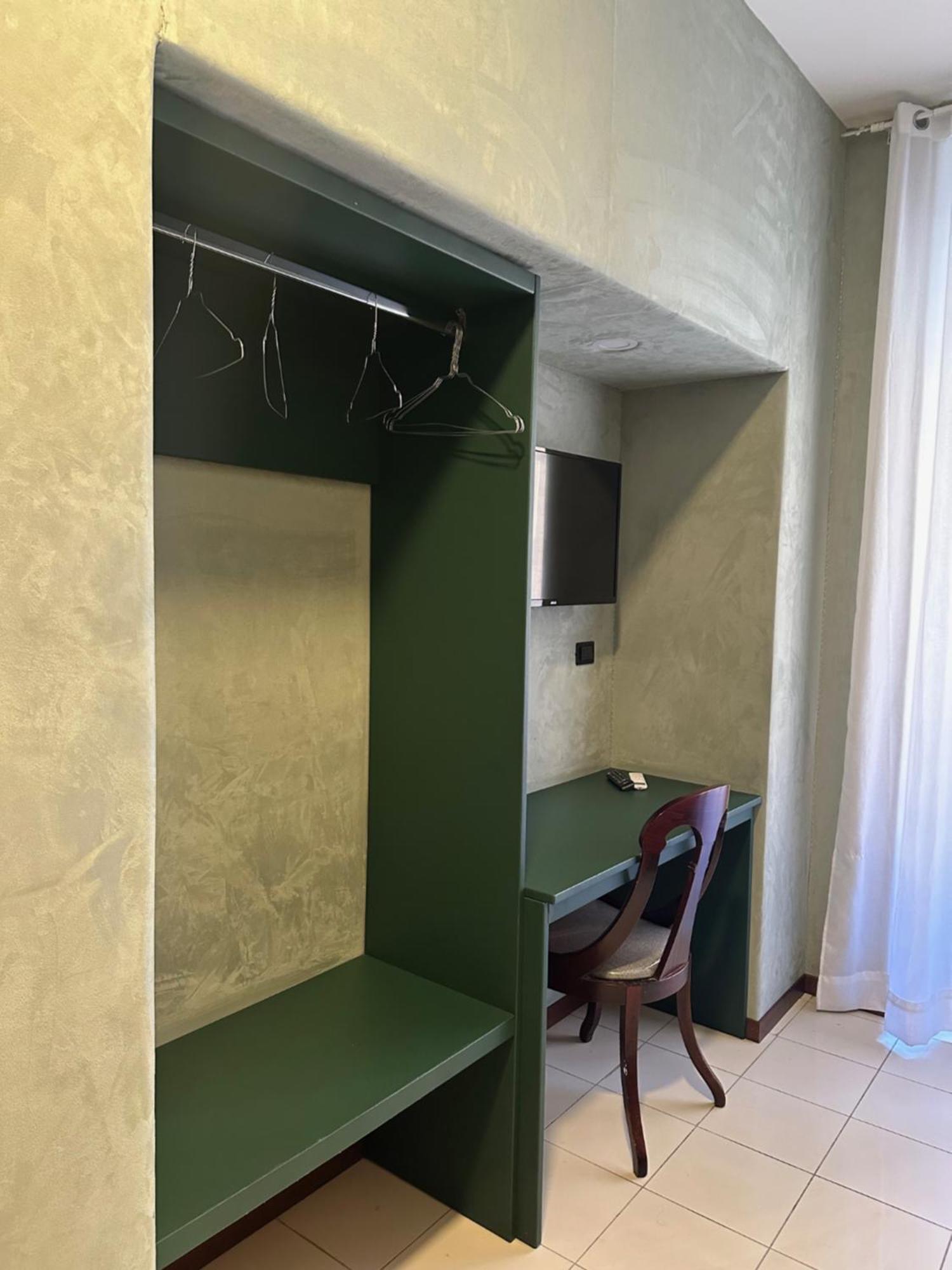 Smart Station Hotel Nápoly Kültér fotó